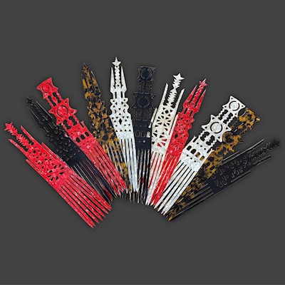 Faux Selu Comb                                                             